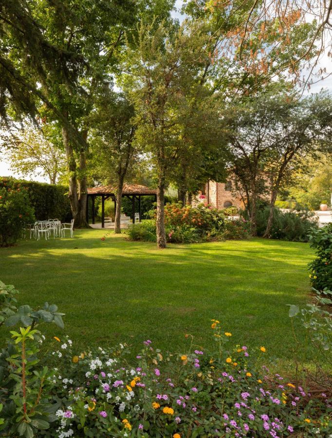 Antico Borgo Molino 7cento Vicino Ai Giardini Di Ninfa Resort